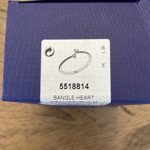 Swarovski Mesmera Attract Bangle - Picture 9 of 9